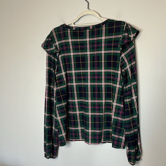 Crown & Ivy Julianna Ruffle Shoulder Top Size Large Green Plaid Preppy Holiday - Picture 7 of 7
